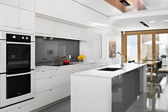 Mẫu Thiết Kế Tủ Bếp Hiện Đại Cho Căn Hộ Chung Cư